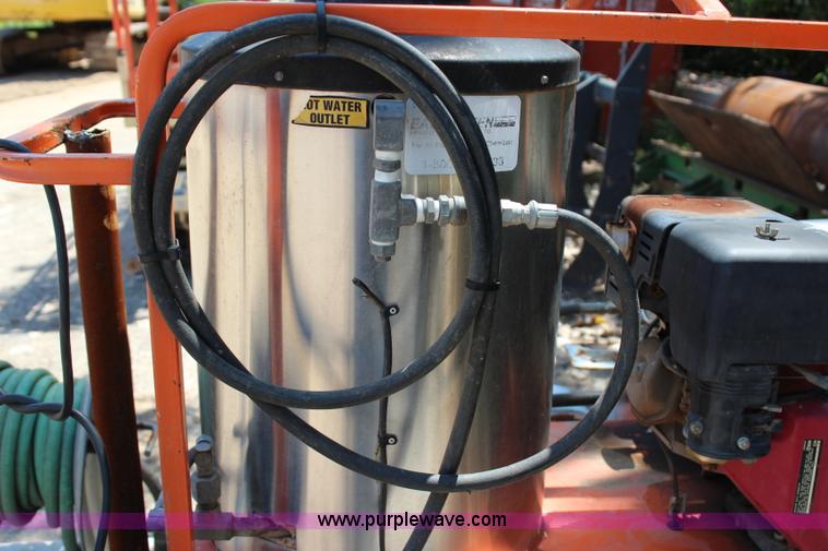 image for item I1524 Easy Kleen 5Z03035g pressure washer and trailer