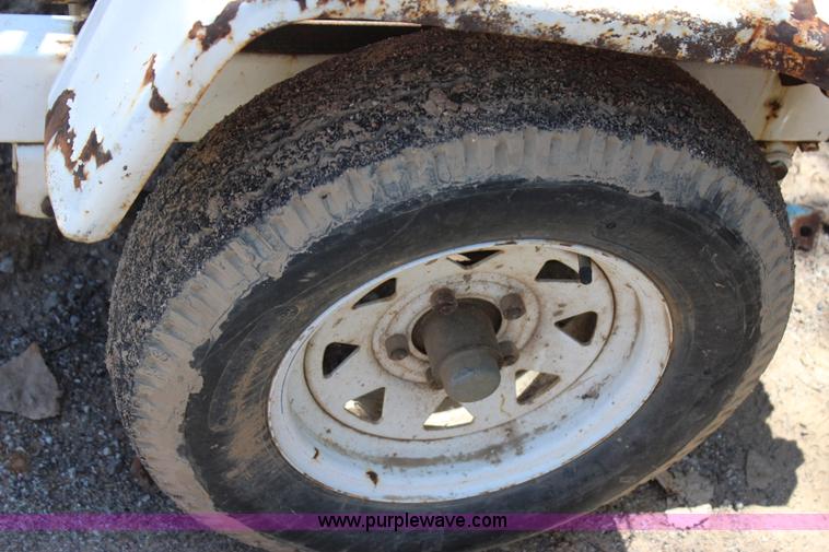 image for item I1524 Easy Kleen 5Z03035g pressure washer and trailer