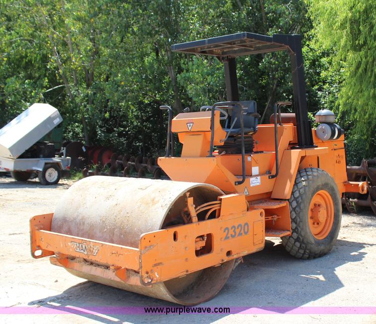 image for item I1526 Hamm 2320A single drum compactor