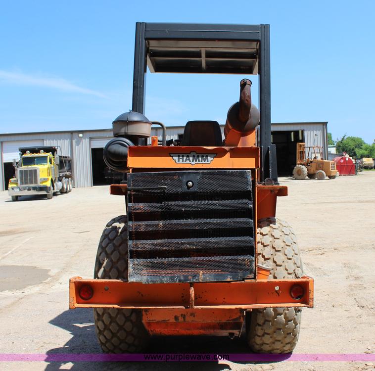 image for item I1526 Hamm 2320A single drum compactor