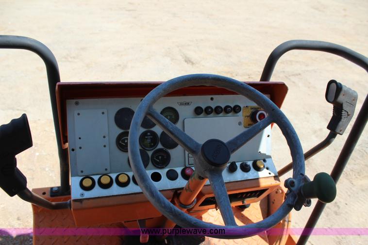 image for item I1526 Hamm 2320A single drum compactor