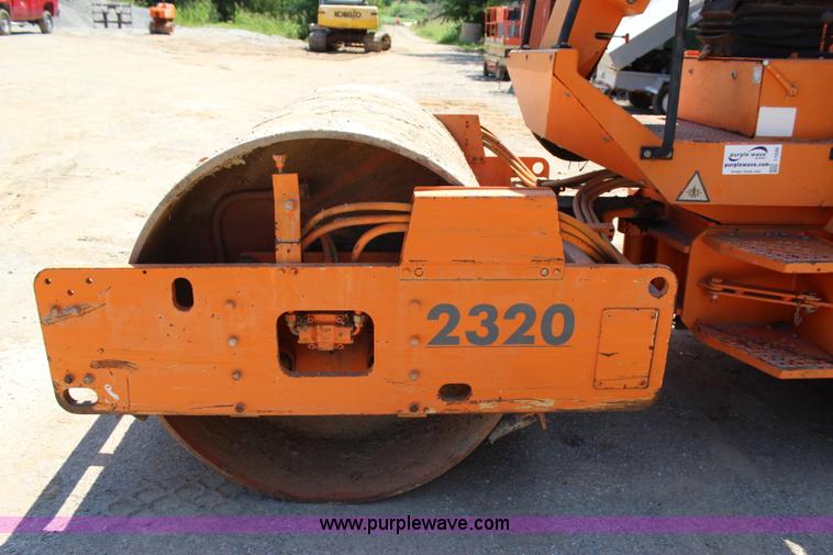 image for item I1526 Hamm 2320A single drum compactor