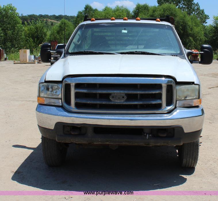 image for item I1527 1999 Ford F550 Super Duty flatbed truck
