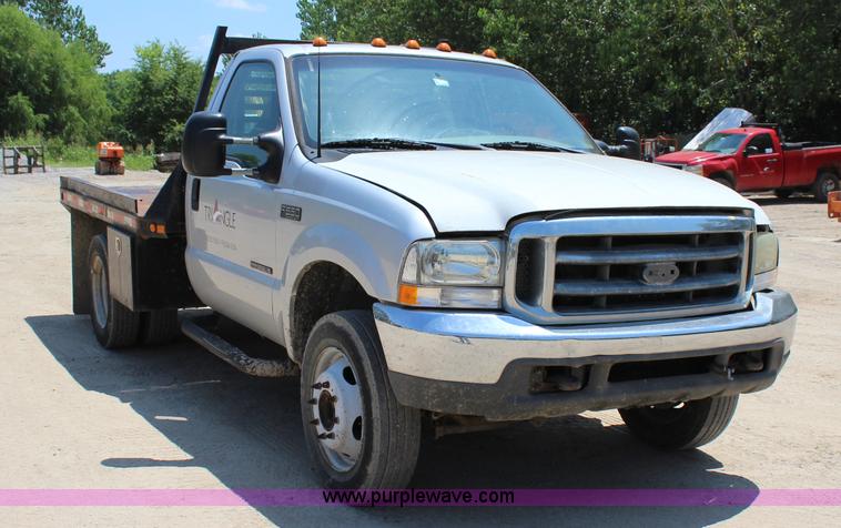 image for item I1527 1999 Ford F550 Super Duty flatbed truck