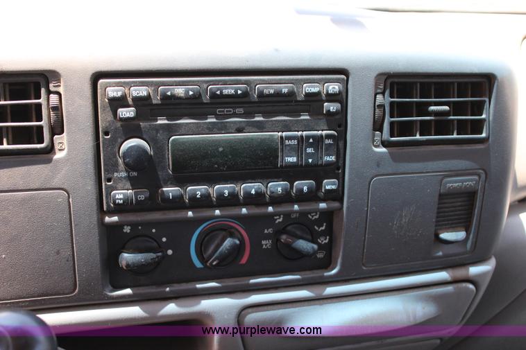 image for item I1527 1999 Ford F550 Super Duty flatbed truck