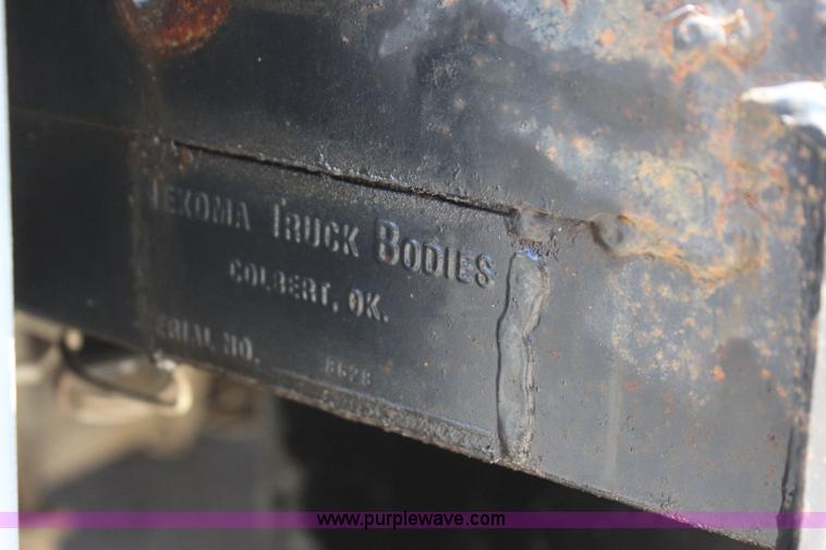 image for item I1527 1999 Ford F550 Super Duty flatbed truck