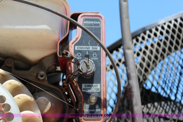 image for item I1527 1999 Ford F550 Super Duty flatbed truck