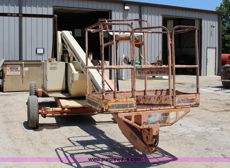image for item I1529 1996 JLG 40HA boom lift