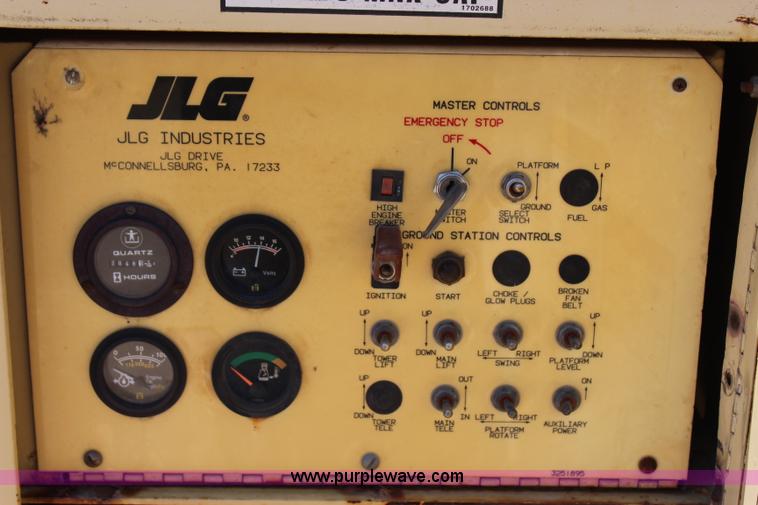 image for item I1529 1996 JLG 40HA boom lift