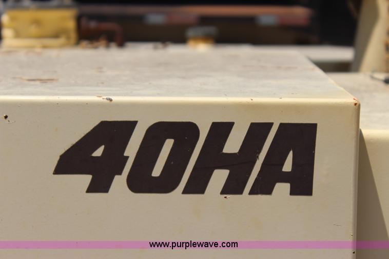 image for item I1529 1996 JLG 40HA boom lift