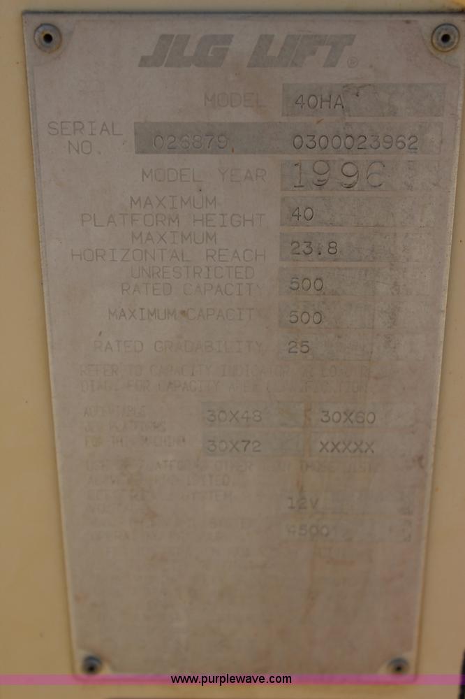 image for item I1529 1996 JLG 40HA boom lift
