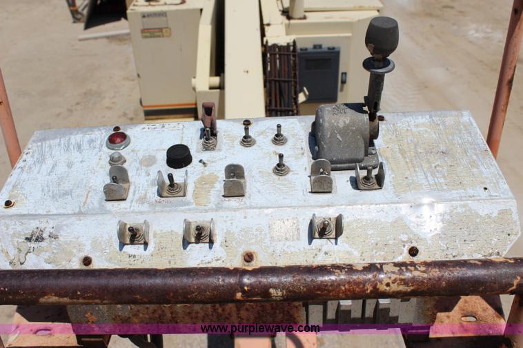 image for item I1529 1996 JLG 40HA boom lift