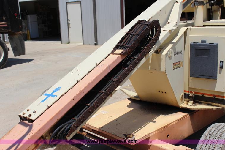 image for item I1529 1996 JLG 40HA boom lift