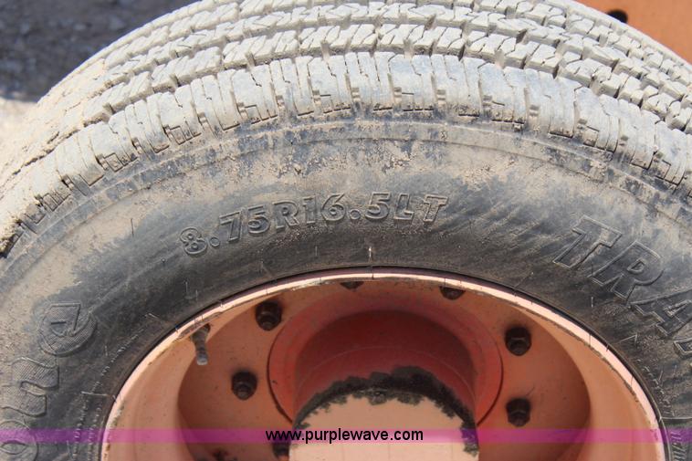 image for item I1529 1996 JLG 40HA boom lift