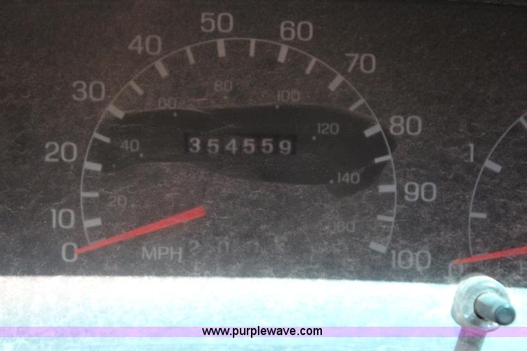 image for item I1532 2003 Ford F650 Super Duty service truck