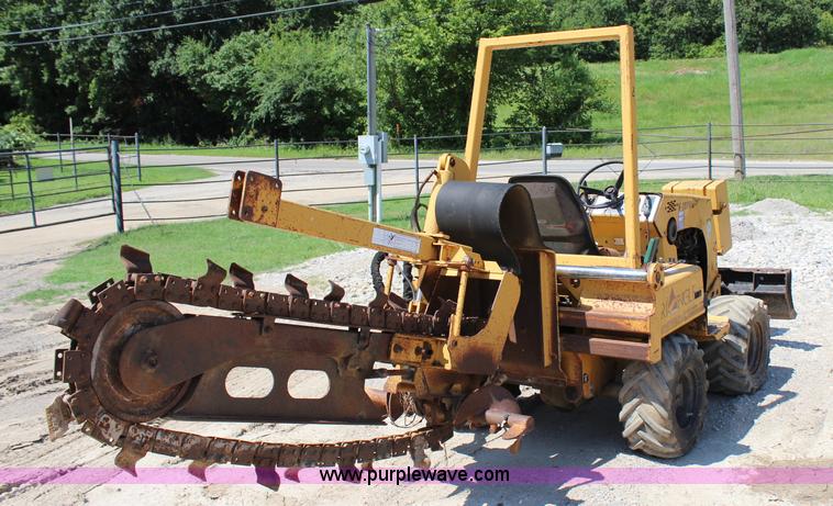 image for item I1533 Vermeer V3550A trencher