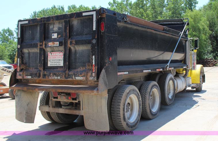 image for item I1534 1996 Peterbilt 379 dump truck
