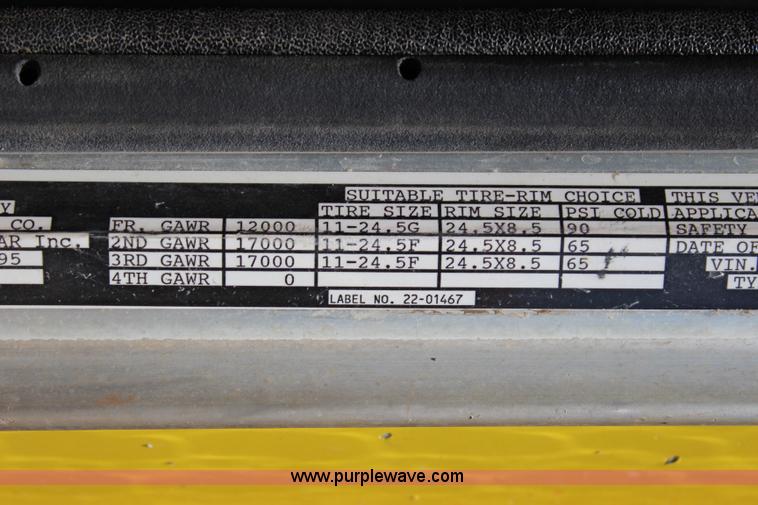 image for item I1534 1996 Peterbilt 379 dump truck