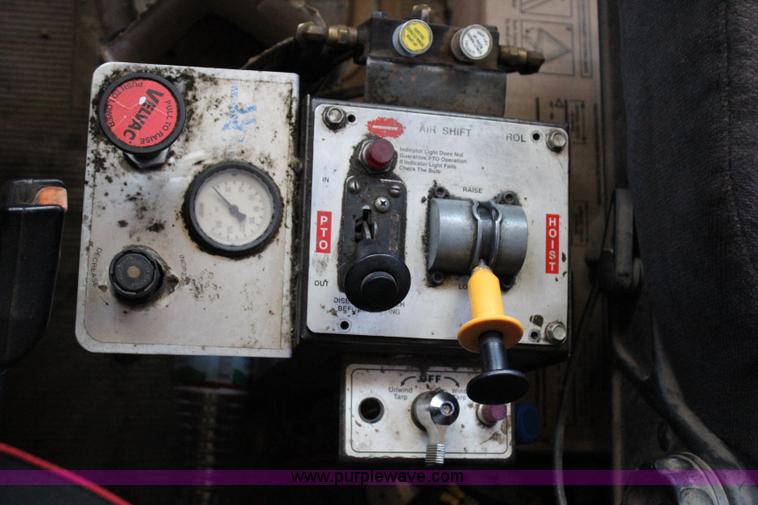 image for item I1534 1996 Peterbilt 379 dump truck