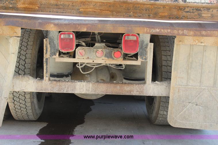 image for item I1534 1996 Peterbilt 379 dump truck