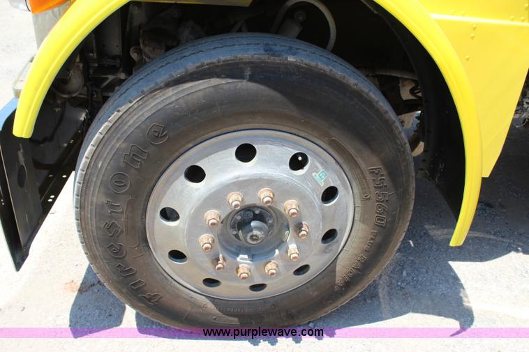 image for item I1534 1996 Peterbilt 379 dump truck