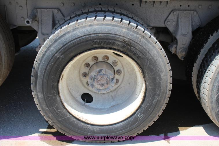 image for item I1534 1996 Peterbilt 379 dump truck