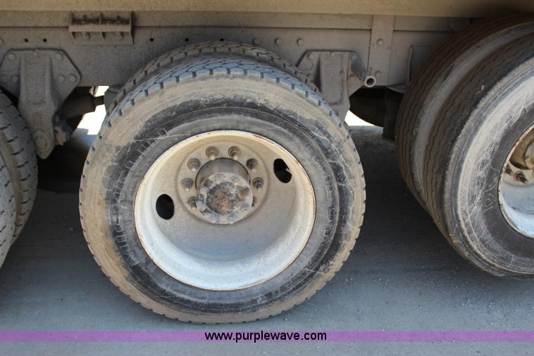 image for item I1534 1996 Peterbilt 379 dump truck