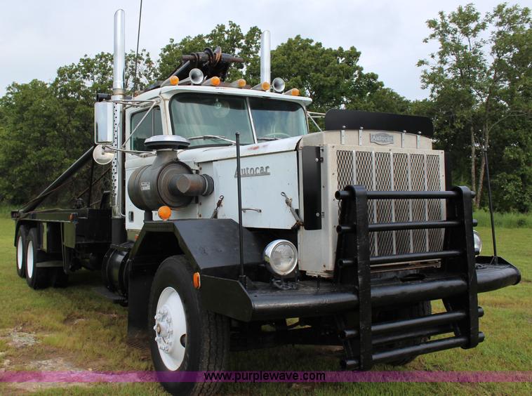 image for item I1546 1982 Autocar DC64B winch truck