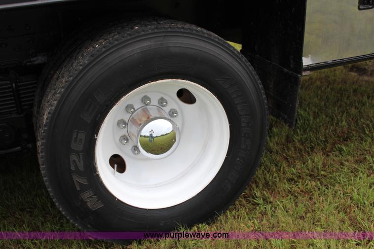 image for item I1546 1982 Autocar DC64B winch truck