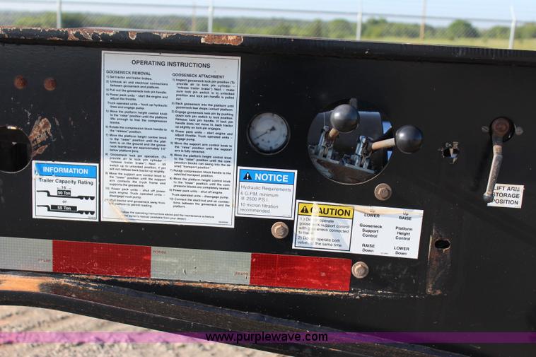 image for item I1590 2007 Etnyre Blackhawk lowboy trailer