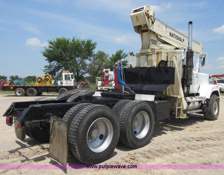 image for item I2023 1989 Mack RW713 crane truck
