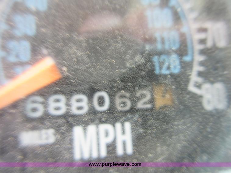 image for item I2023 1989 Mack RW713 crane truck