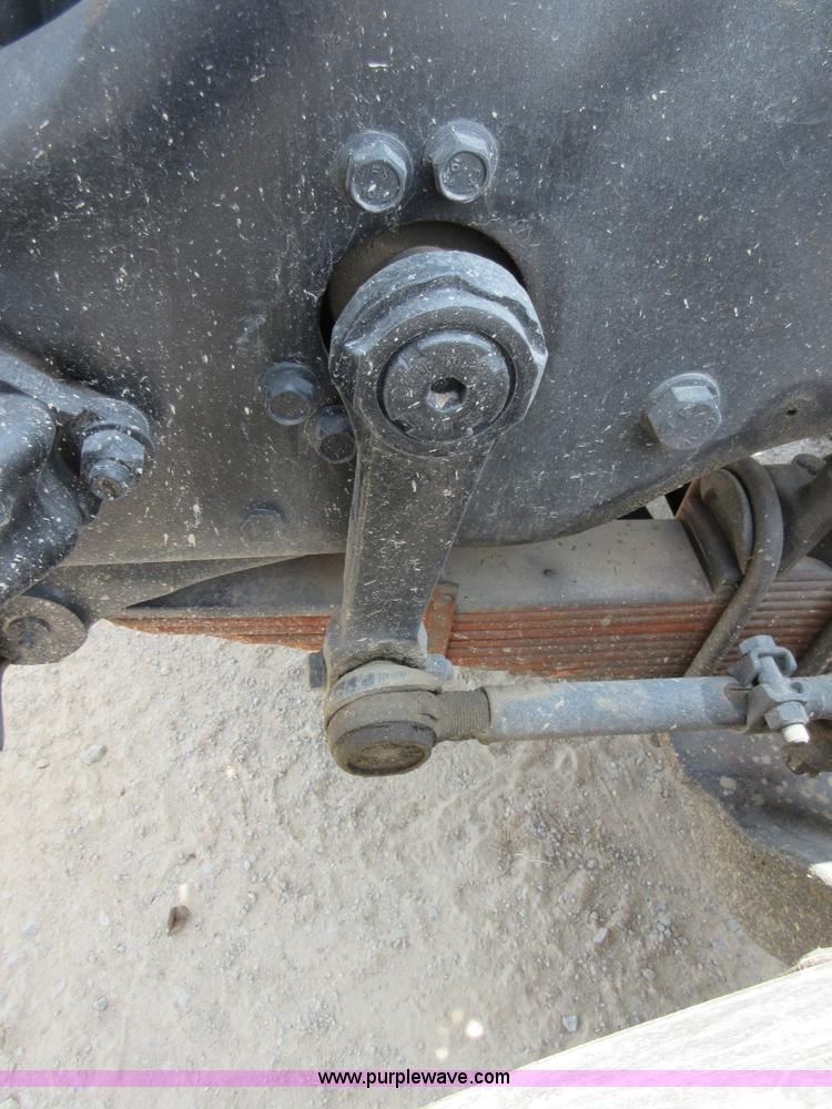 image for item I2023 1989 Mack RW713 crane truck