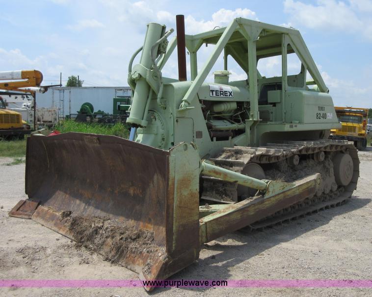 image for item I2024 Terex 82-40 dozer