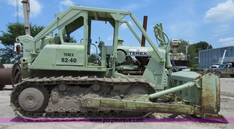 image for item I2024 Terex 82-40 dozer