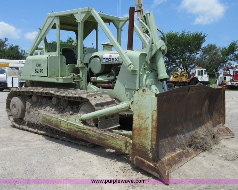 image for item I2024 Terex 82-40 dozer