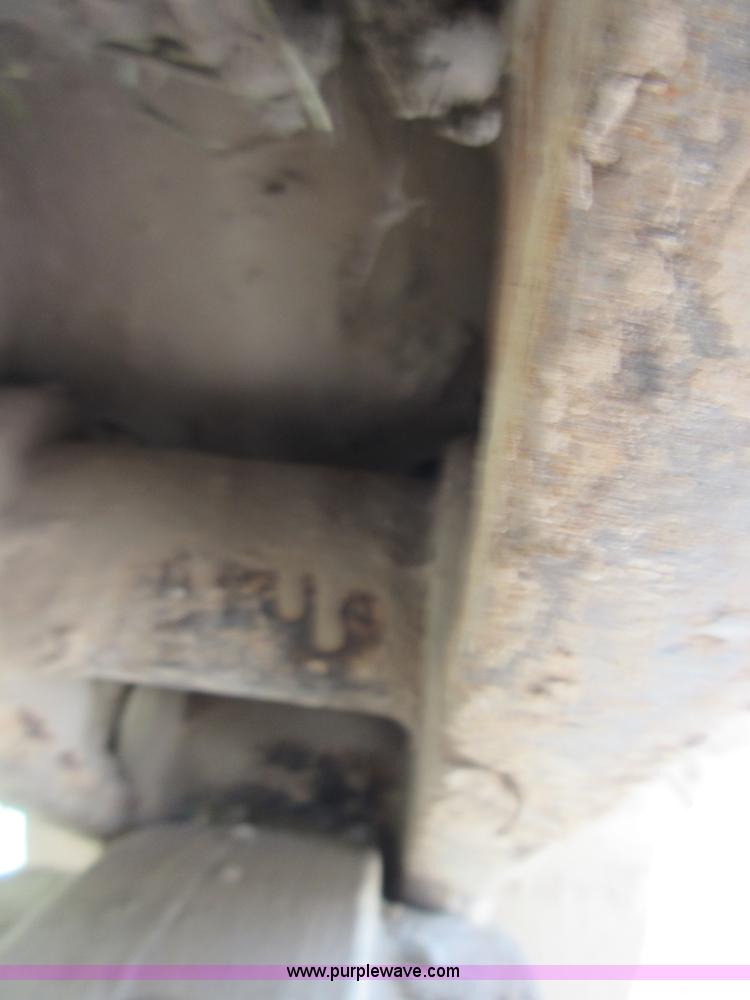 image for item I2024 Terex 82-40 dozer