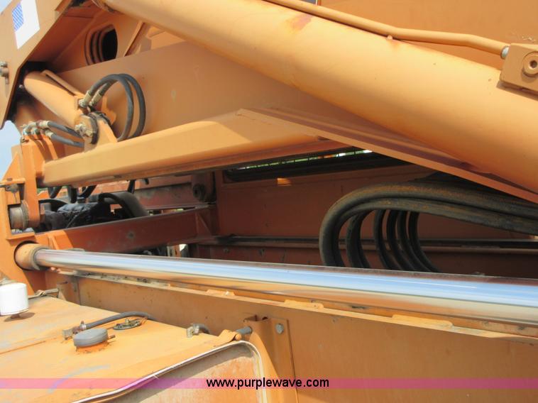 image for item I2027 Lull 644B-42 telehandler