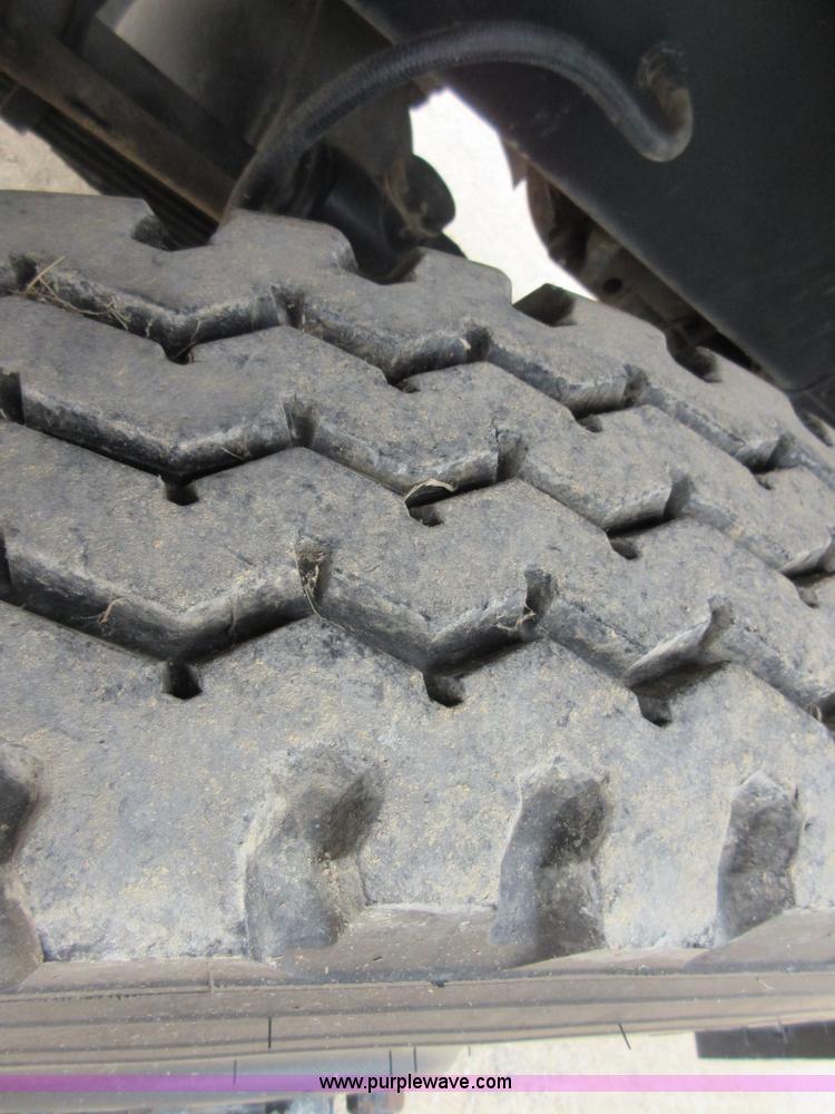 image for item I2028 1979 Am General M916 semi truck