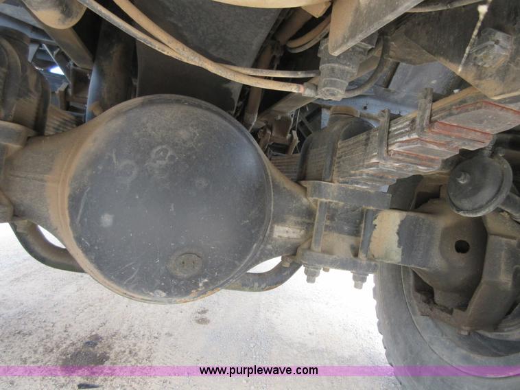 image for item I2028 1979 Am General M916 semi truck