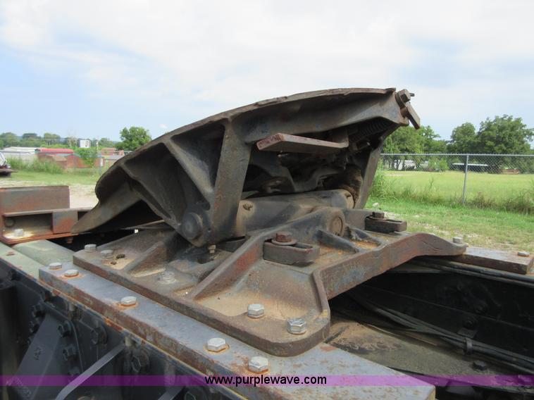 image for item I2028 1979 Am General M916 semi truck