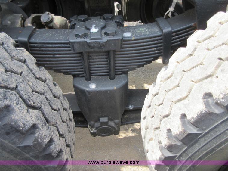 image for item I2028 1979 Am General M916 semi truck