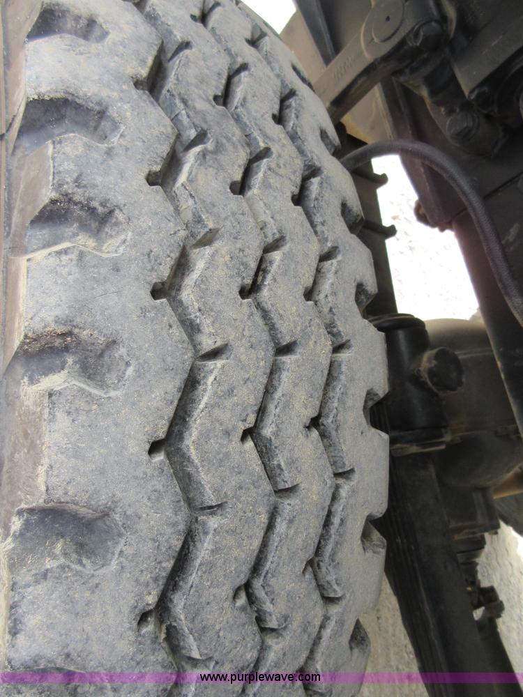 image for item I2028 1979 Am General M916 semi truck