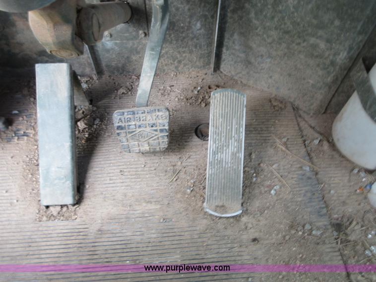 image for item I2028 1979 Am General M916 semi truck