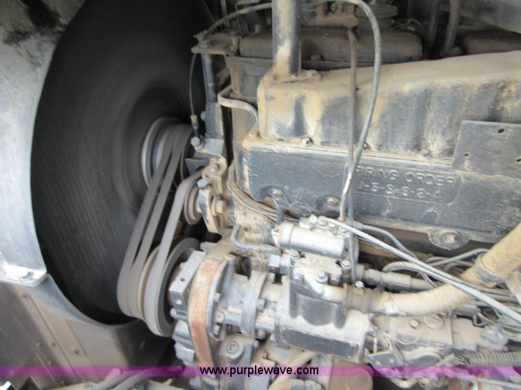 image for item I2028 1979 Am General M916 semi truck