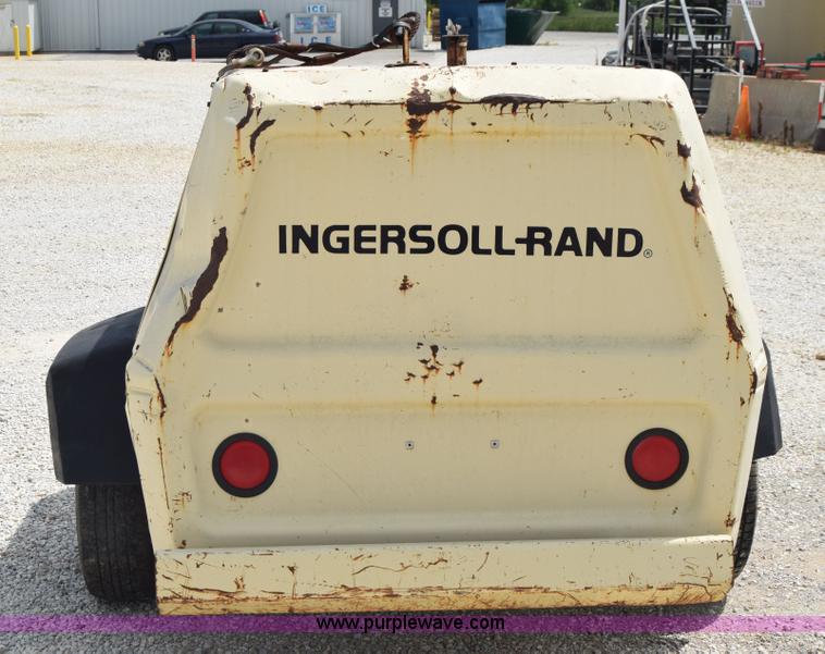 image for item I2040 Ingersoll Rand air compressor