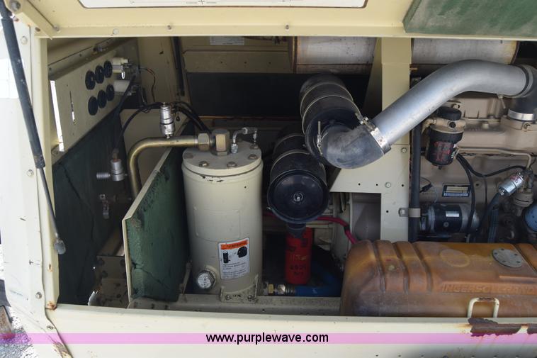 image for item I2040 Ingersoll Rand air compressor