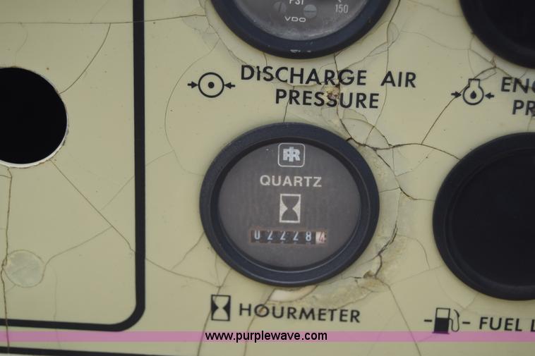 image for item I2040 Ingersoll Rand air compressor