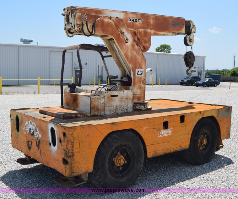 image for item I2045 Drott 85-RM2 crane