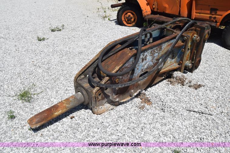 image for item I2047 Okado 312B hydraulic breaker